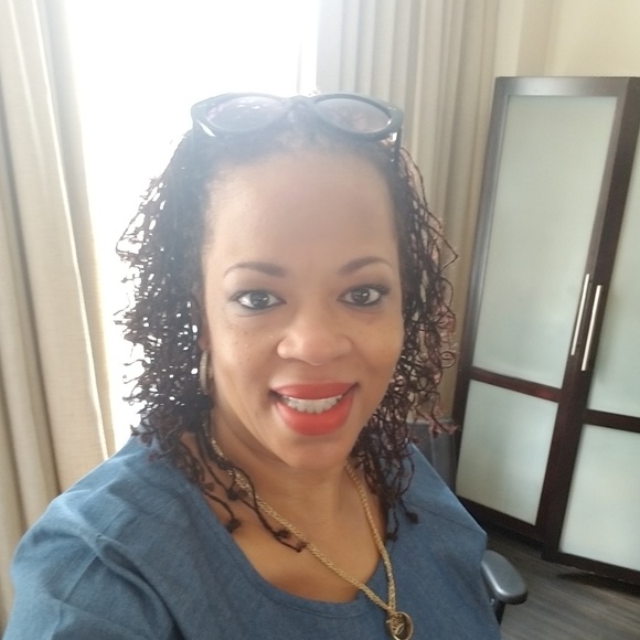 Meet your Posher, Sherry - Picture 1 of 1